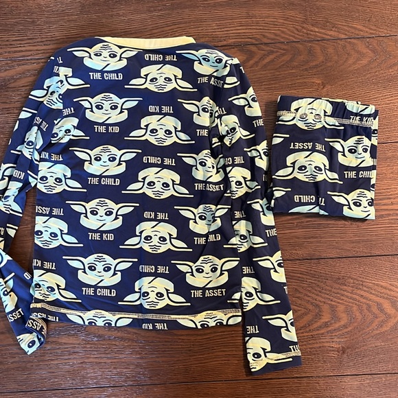 Size Small climate right by cuddl duds - Picture 7 of 7